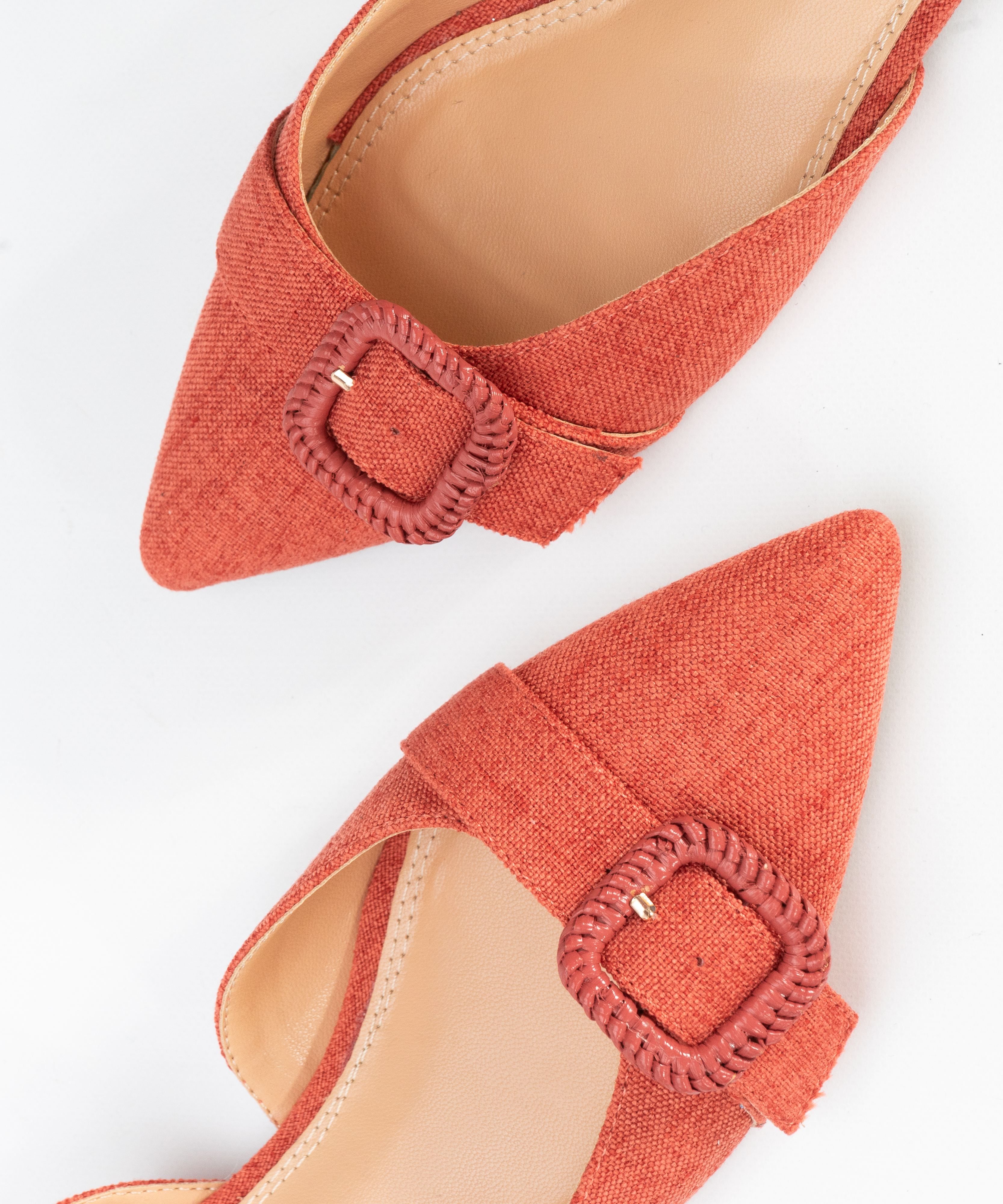 Sapato aberto atr&aacute;s com fivela image number null